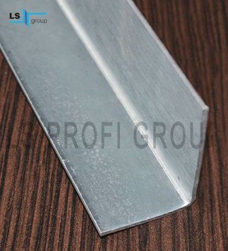 Уголок неравнополочный 1,5мм S280GD черный без отверстий 74101 фото